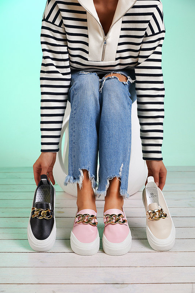 OUTLET Női bézs bebújós cipő vastagabb talppal Senula díszítéssel - Lábbeli