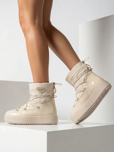 Royalfashion Női csúszós csizma a'la hócsizma bézs színben Vevnose