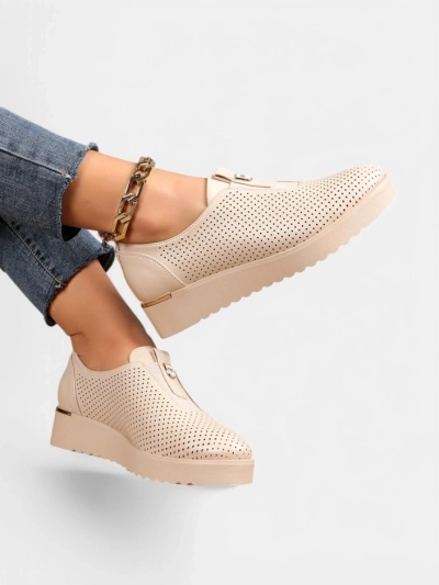 Royalfashion Slip-on női perforált cipők Goffies