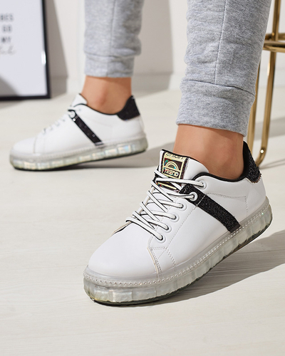 Női sportcipő fehér színben, fekete betéttel Asxa- Footwear