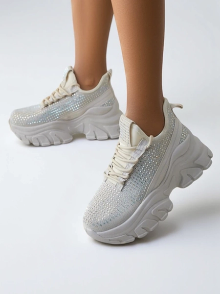 Royalfashion Női sportcipő strasszokkal Blysco