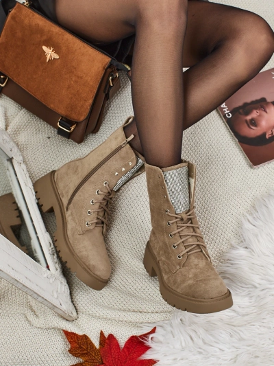 Ferlyne női öko velúr fűzős bokacsizma