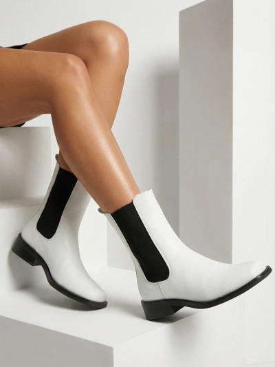 Botki Damskie Astra Białe Skórzane Eleganckie na Jesień - Astra Fehér Bőr Elegáns Női Bokacsizma Őszre