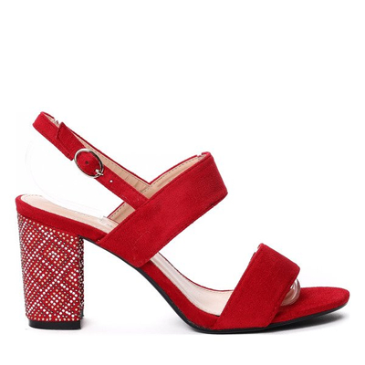 Czerwone sandały na słupku- Obuwie