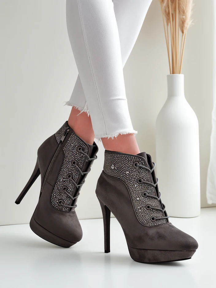 Royalfashion Női bokacsizma rhinestone díszítéssel Efelolo