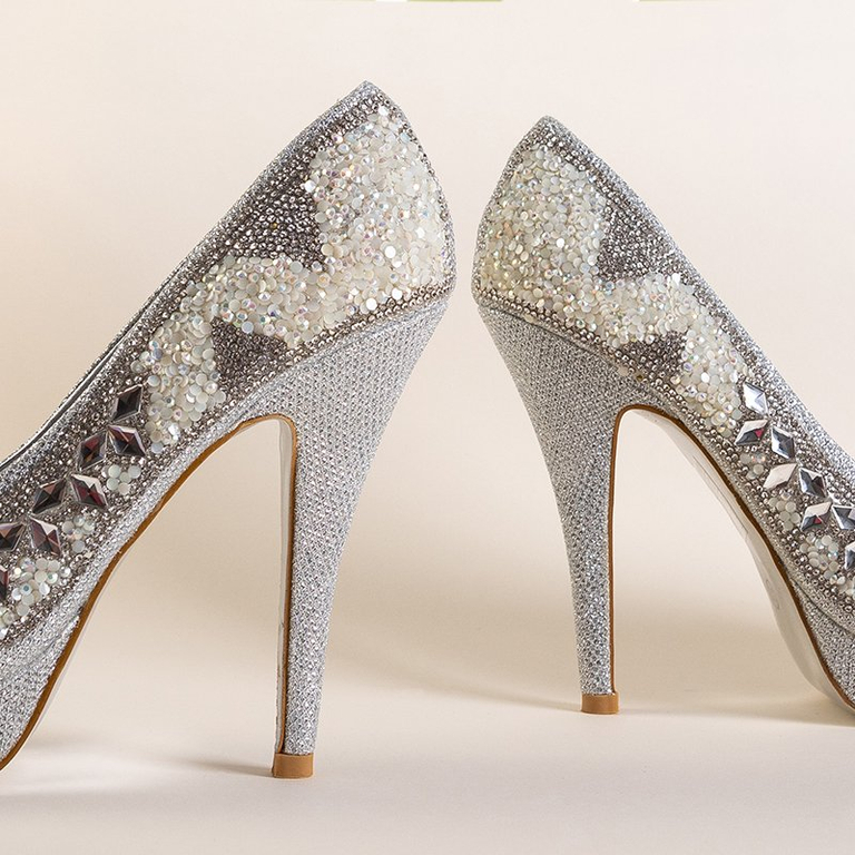 Ezüst fényes szivattyúk tűsarkúnál Diann - Lábbeli