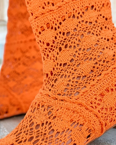 Royalfashion Női áttört térdig érő csizma Corro