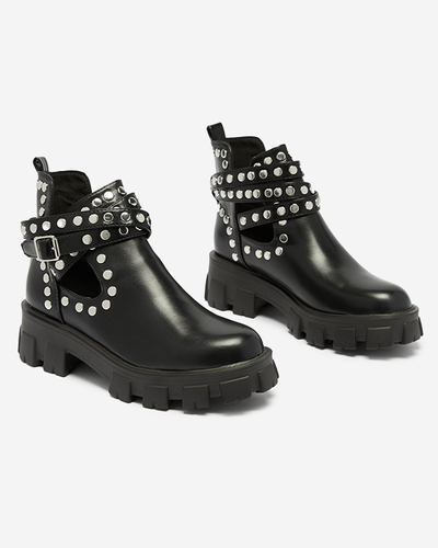 Fekete női csizma masszív Avarna talpon - Lábbeli