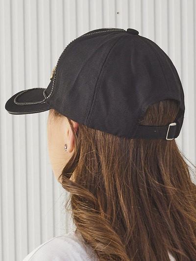 Royalfashion strasszos sapka, csillogó sapka
