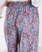 Ekru || rózsaszín || Világos rózsaszín