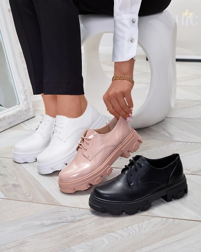 Rózsaszín lakkozott női félcipő Delgor- Footwear