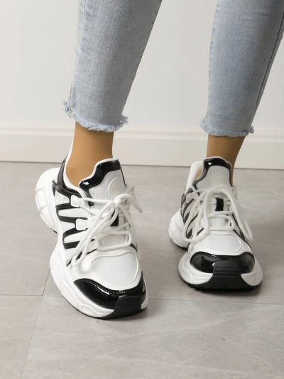 Royalfashion Női sportos sneakers vastag talpon Loness