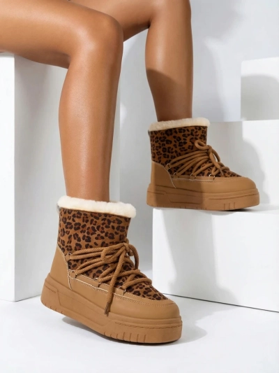 Royalfashion Női csipkés hótaposó Moniuc