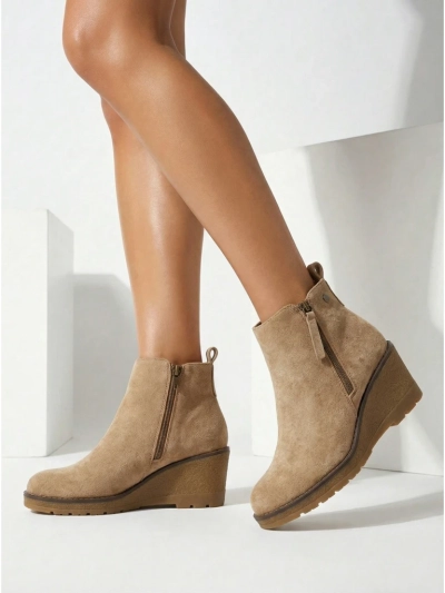 Zarrico női bokacsizma éktalpon