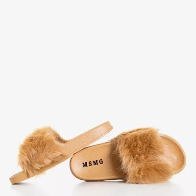 OUTLET Barna papucs szőrrel Millie- Shoes