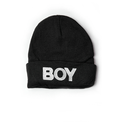 Fekete ifjúsági kétrétegű sapka hímzett felirattal - Kiegészítők