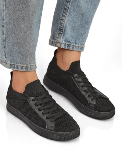 Damskie sneakersy Livia Nero – czarne tenisówki z tkaniny i ekoskóry na płaskiej podeszwie