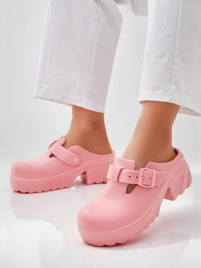 Royalfashion Női gumitalpú szandálok Voxones