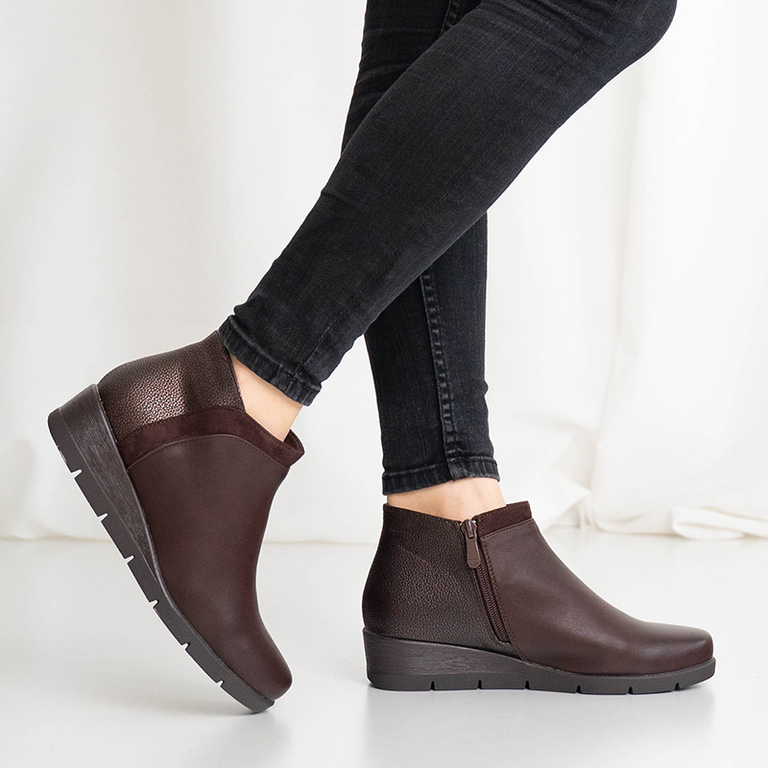 Barna női bokacsizma a Flyvi - Shoes -tól