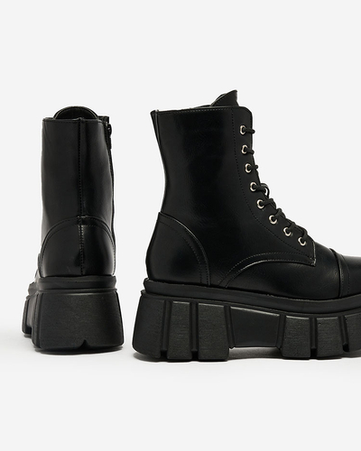 Royalfashion Női fekete platformos baggers csizma Ceminas