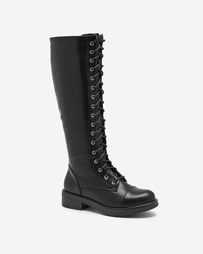 OUTLET Női fűzős térdig érő csizma fekete színben Safrata- Footwear