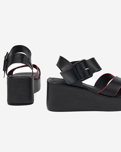 OUTLET Fekete-piros női öko bőr ékszandál Scozi - Footwear