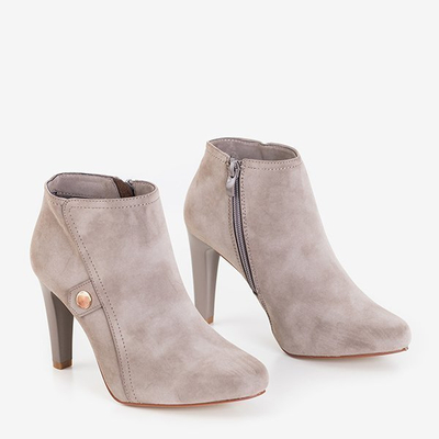 OUTLET Szürke női csizma magas sarkon Lotega - Lábbeli