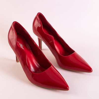 Piros lakkozott szivattyúk egy tűsarkú Konstancja - Cipő