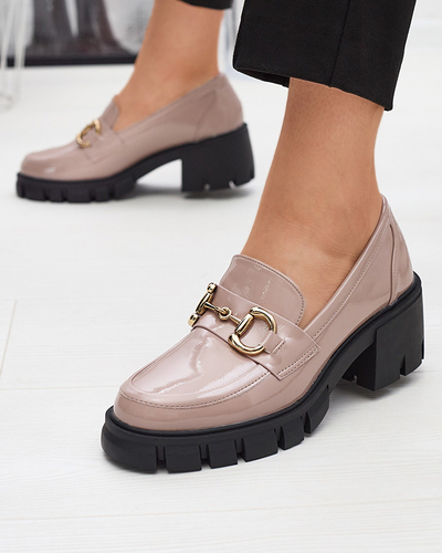 Világosbarna női lakkozott mokaszin díszítéssel Neriea - Lábbeli