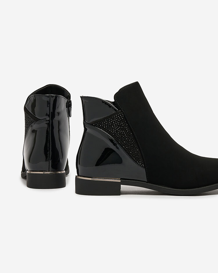 Royalfashion Fekete női csizma cirkóniával Overlissa