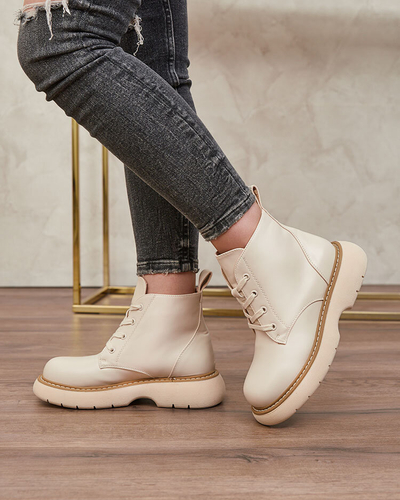 Royalfashion Fehér női fűzős csizma egyszínű talppal Terdi