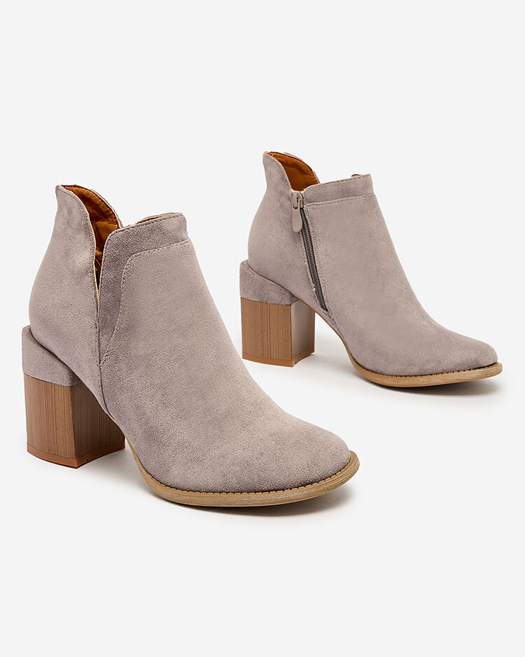 Royalfashion Szürke női Ricteas tűsarkú csizma