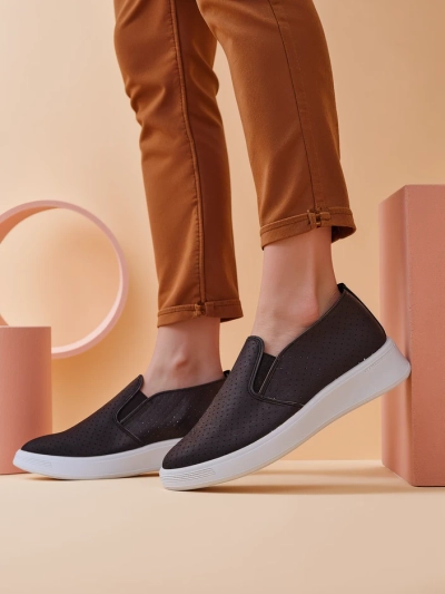 Royalfashion Női perforált sportcipő Musio