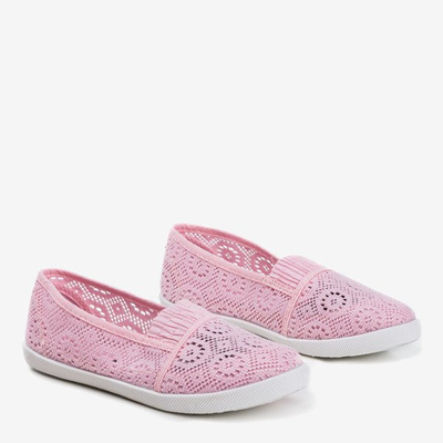 Jasnoróżowe dziewczęce koronkowe slip - on Arcuma - Obuwie
