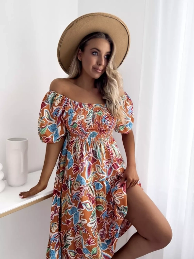 Narancssárga rövid női ruha nyitott vállakkal - Ruházat