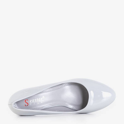 OUTLET Szürke női lakkozott szivattyúk a Sofronia oszlopon - Lábbeli