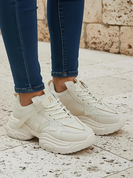 Bézs Platina Roma női sneakerek lapos sarkú öko bőr 5 cm