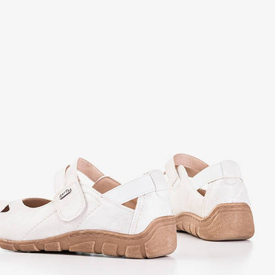 Białe damskie półbuty z wycięciami Perte - Obuwie