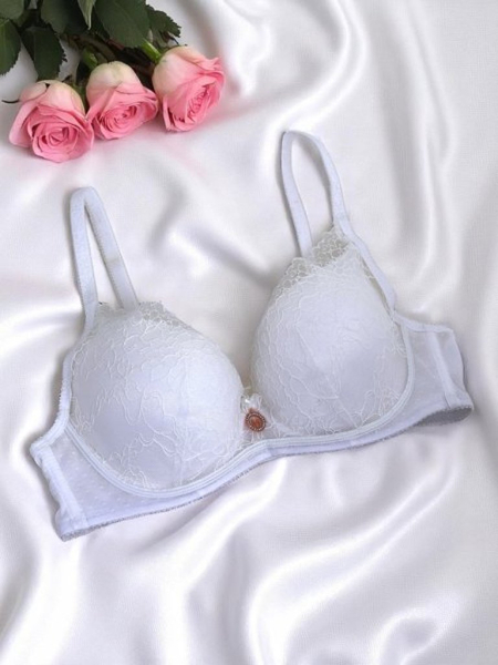 Royalfashion Női csipkés push-up melltartó Romance Push-Up