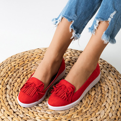 Piros női mokaszin rojtokkal és Laureana íjjal - cipő