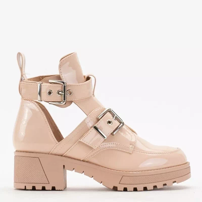 OUTLET Bézs színű női csizma Lerika dombornyomással - Lábbeli