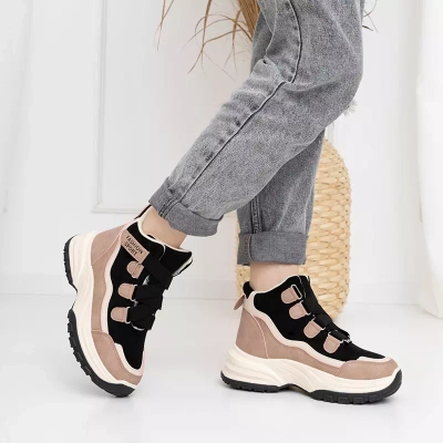 OUTLET Filippa rózsaszín szigetelt női sportcipő - Lábbeli