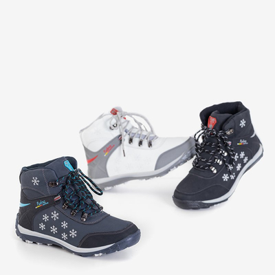 Női fehér pelyhes csizma hópelyhekkel - cipő