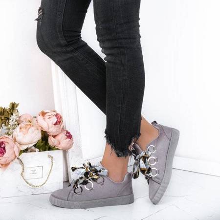 OUTLET Szürke cipők, dekoratív Cindy szalaggal - Lábbeli
