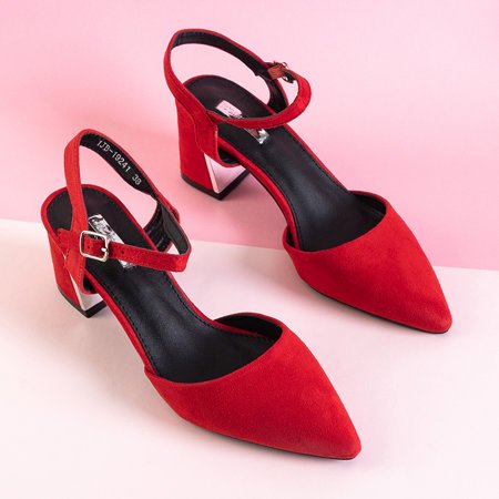 Piros női szandál egy oszlopon Aslania díszítéssel - cipő