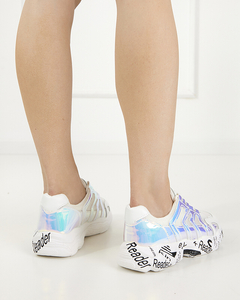 Adine fehér női sportcipő holografikus betétekkel - lábbeli