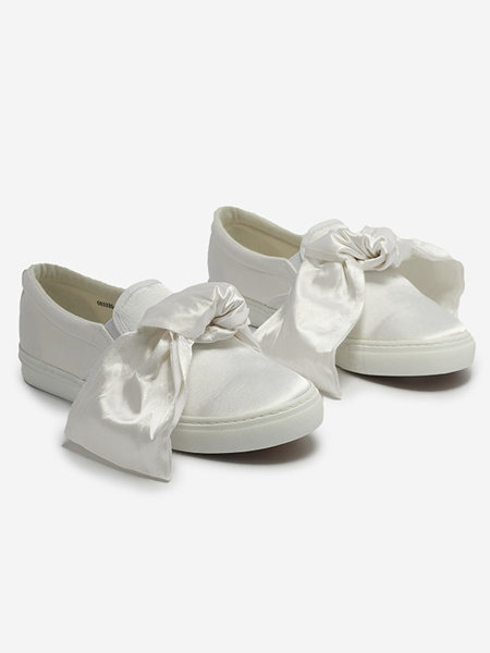 Fehér női slip-on tornacipő masnival Erous- Footwear