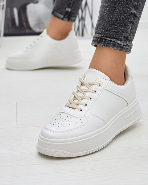 Fehér női sportcipő bézs színű fűzővel Smaffo- Footwear