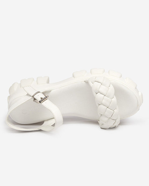 Fehér női szandál vastagabb talppal Arief- Footwear