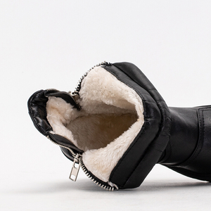 Fekete bokacsizma dekoratív dombornyomással Purah - Footwear